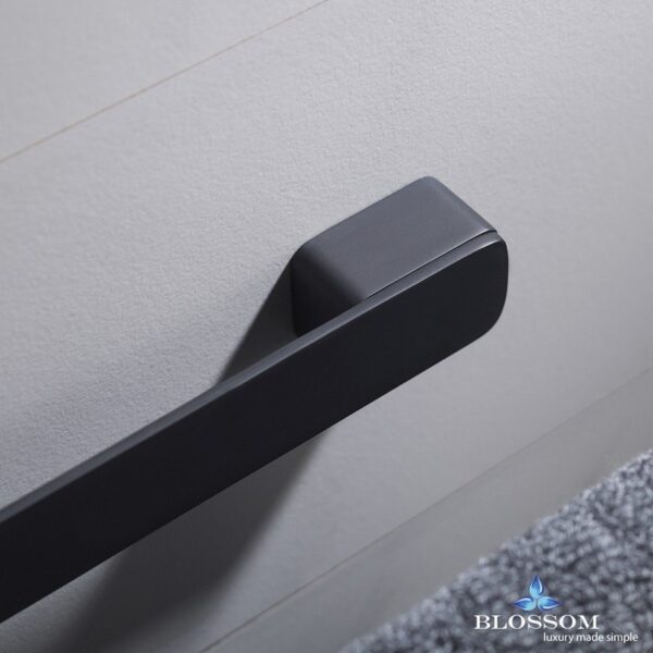 Blossom BA02 604 04 Towel Bar in Matte Black BA02 604 04 BA0260404