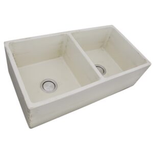 Nantucket Sinks FCFS3318D-ShabbyStraw Vineyard Double Bowl Farmhouse Fireclay Sink in Shabby Straw Finish