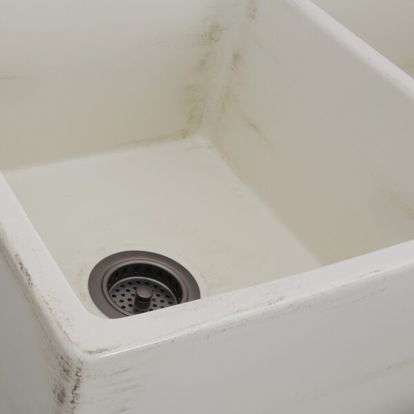 Nantucket Sinks FCFS3318D-ShabbyStraw Vineyard Double Bowl Farmhouse Fireclay Sink in Shabby Straw Finish