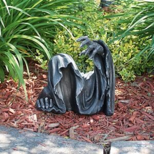 Design Toscano CL7786 11 Inch Grave Creeper Statue