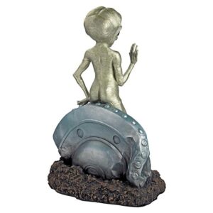 Design Toscano DB383016 15 Inch Roswell the Alien With Spacecraft Statue