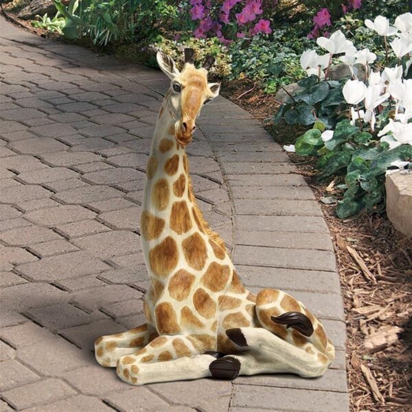 Design Toscano EU1015 15 1/2 Inch Zari the Resting Giraffe Statue