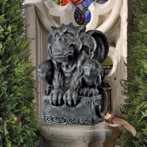 Design Toscano JQ6104 8 1/2 Inch Nags Head Pub Gargoyle Statue