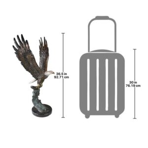 Design Toscano KW56604 17 1/2 Inch Majestic Eagle Statue - Bronze