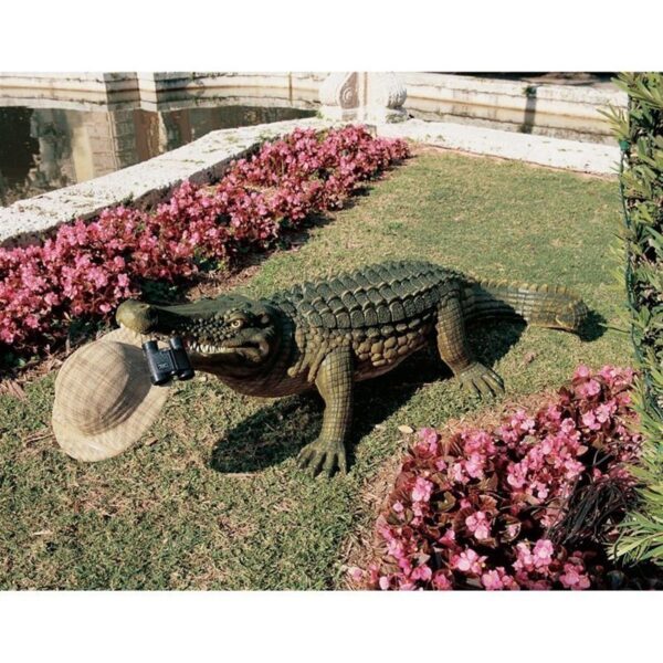 Design Toscano KY169 26 Inch Gargantuan Garden Gator