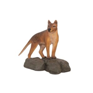 Design Toscano NE100101 40 1/2 Inch Mysterious Tasmanian Tiger Statue