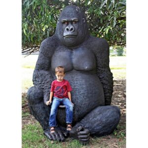 Design Toscano NE110088 69 Inch Giant Male Silverback Gorilla Photo Op Statue - Black