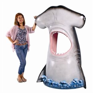 Design Toscano NE140045 45 1/2 Inch Peek a Boo Photo Op Hammerhead Shark