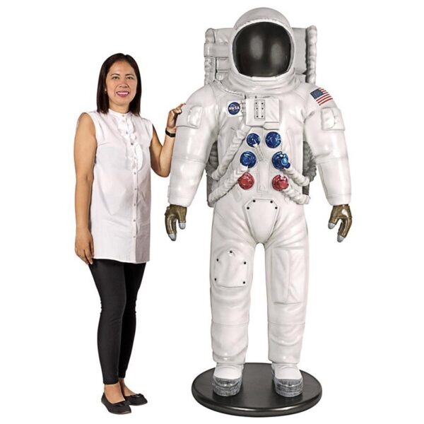 Design Toscano NE180011 36 Inch Man on the Moon Astronaut Statue