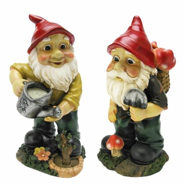 Design Toscano QL368825 7 Inch Gulliver and Mushroomie Garden Gnomes Set