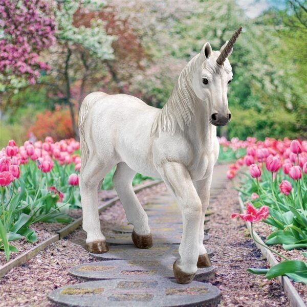 Design Toscano QM3035800 15 1/2 Inch Standing Unicorn Statue