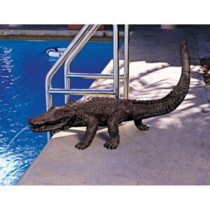 Design Toscano SU1860 46 Inch Gator on the Prowl